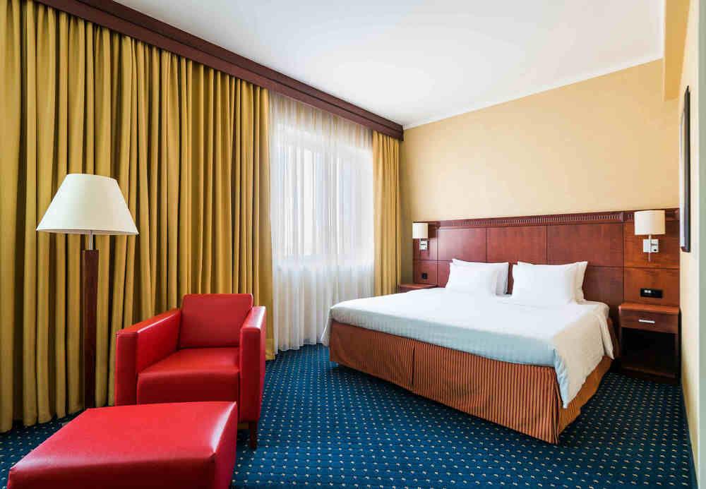 Courtyard By Marriott Prague City Bagian luar foto